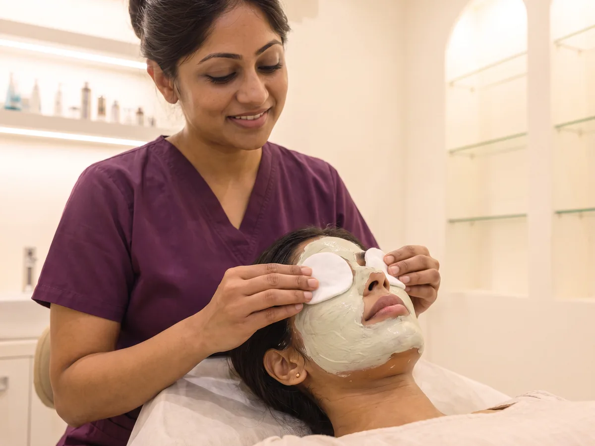 Ingrown Hair Treatment Jaipur: Sensitive Skin Recovery Facial | AI Aesthetics, C-Scheme