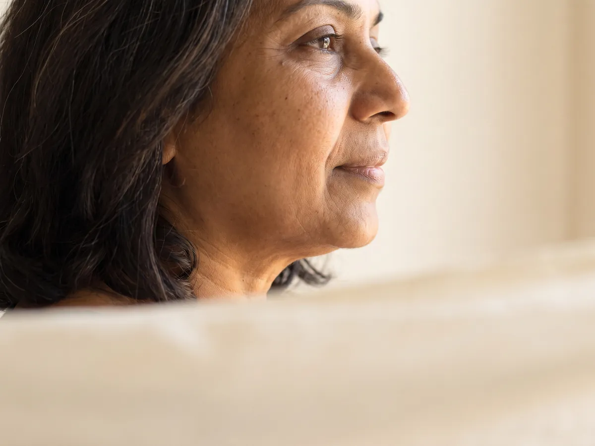Bikini Laser Hair Removal in Jaipur: Wear comfortable, loose underwear, Sagging: the client's jawline in profile, mild softness | AI Aesthetics, C-Scheme